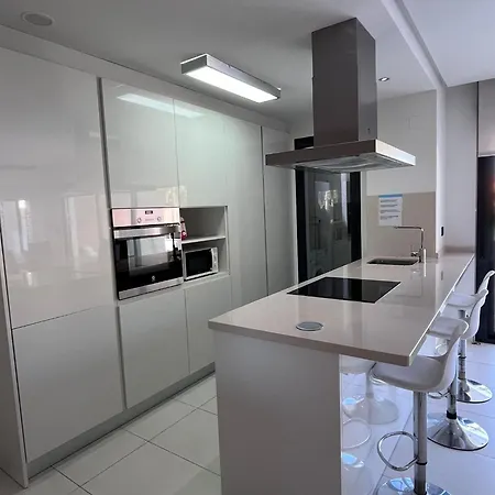 Bright Modern Trr Orihuela