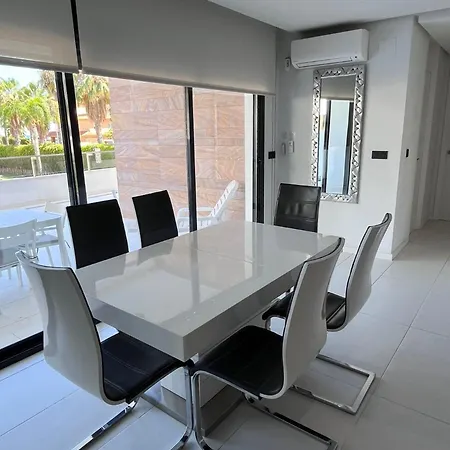 Bright Modern Trr *